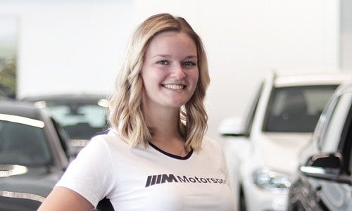 ansprechpartner-bmw-auto-leebmann-passau-sabrina-zweckstetter.jpg